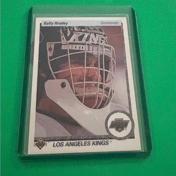 Kelly Hrudey Los Angeles Kings Hockey Card - Picture 2 of 3